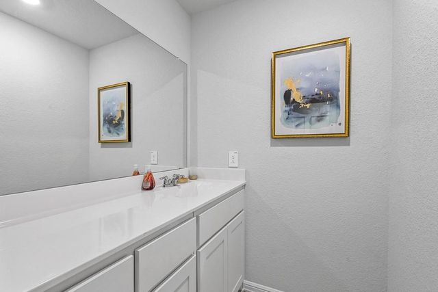 401 Bent Oak Drive, Fort Worth, TX 76131