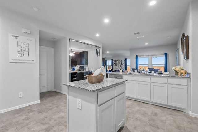 401 Bent Oak Drive, Fort Worth, TX 76131