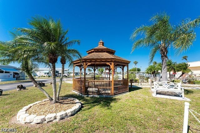 3584 Celestial WAY, North Fort Myers, FL 33903