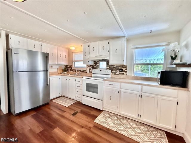 3584 Celestial WAY, North Fort Myers, FL 33903