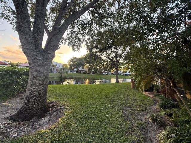 539 NW 36th Avenue 539, Deerfield Beach, FL 33442