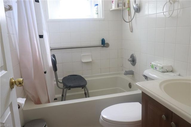 445 Smiley RD, Hampton, VA 23663