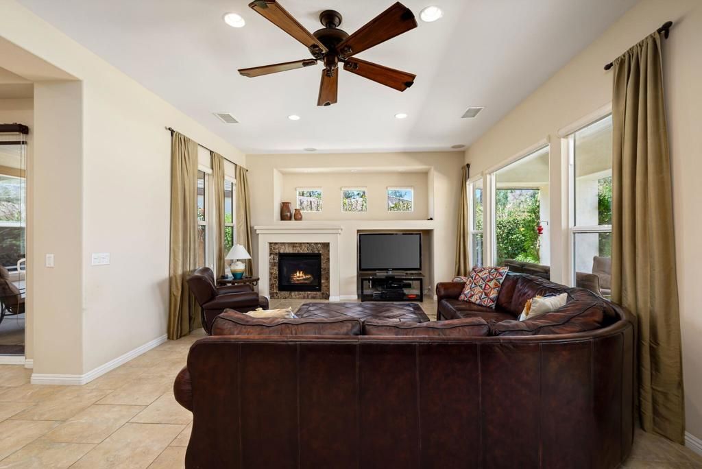 Image 10 of property listing at 61564 Tulare Lane, La Quinta, CA 92253