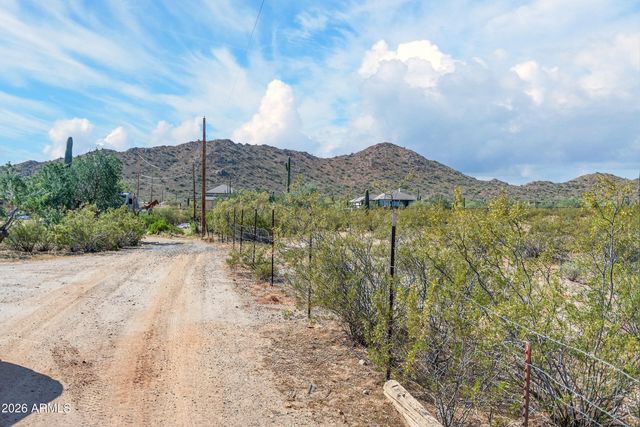 3683 W ROLLS Road, Queen Creek, AZ 85142