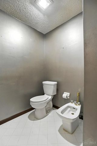 7392 Wheatland Meadow Court, West Chester, OH 45069