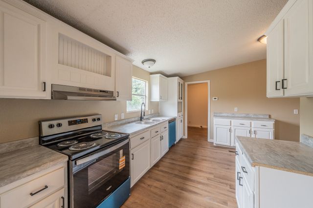 153 Clay Court, Springtown, TX 76082