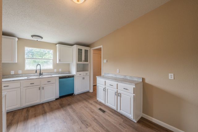 153 Clay Court, Springtown, TX 76082