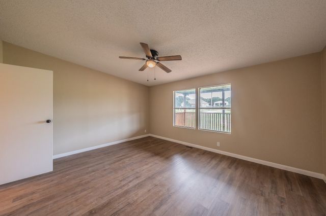 153 Clay Court, Springtown, TX 76082