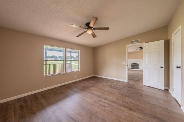 153 Clay Court, Springtown, TX 76082