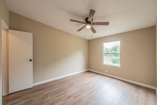 153 Clay Court, Springtown, TX 76082