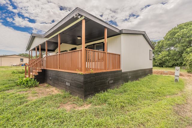 153 Clay Court, Springtown, TX 76082