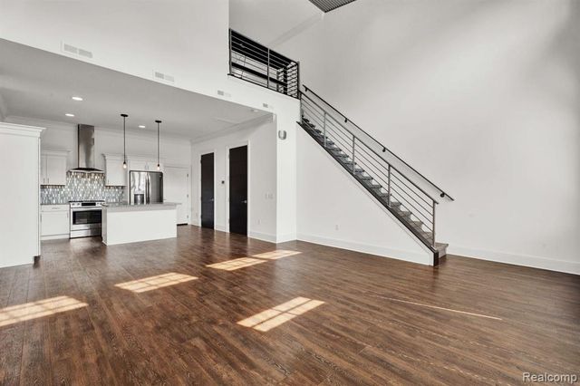 441 S Eton, Birmingham, MI 48009