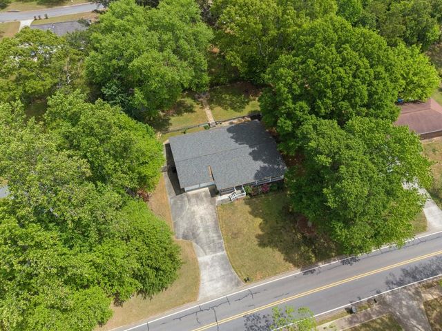 1811 Old Lost Mountain Road, Powder Springs, GA 30127