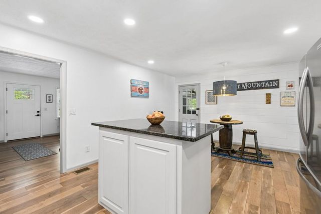 1811 Old Lost Mountain Road, Powder Springs, GA 30127