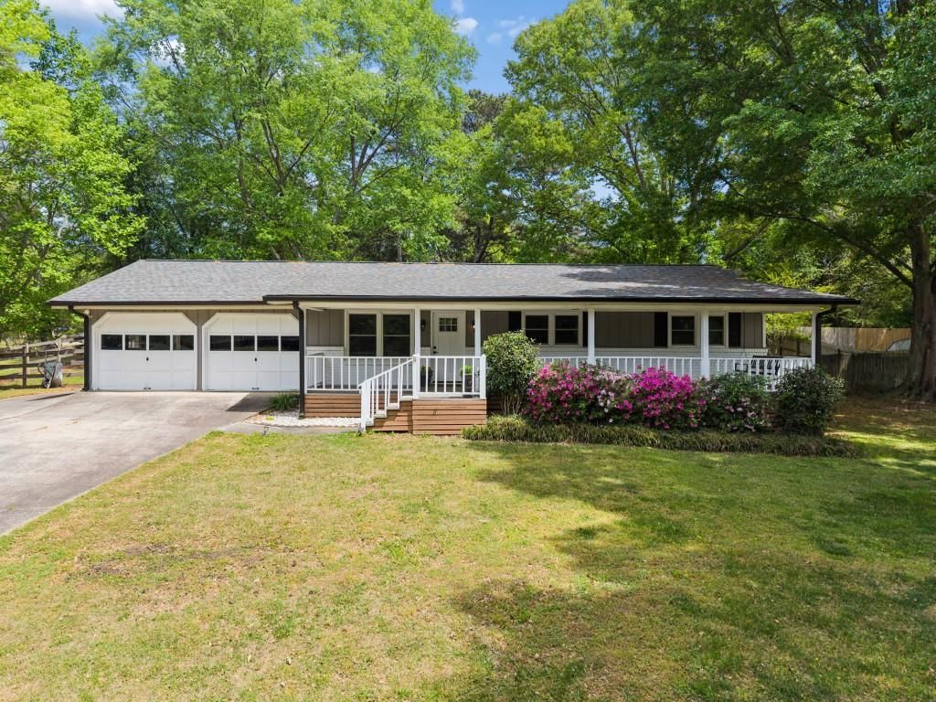1811 Old Lost Mountain Road, Powder Springs, GA 30127