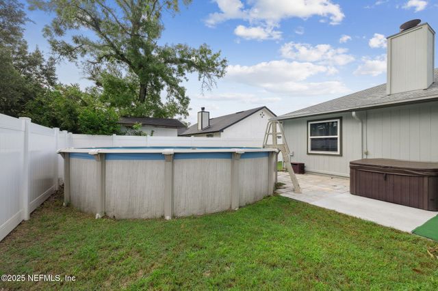 8623 CHARLESGATE Circle N, Jacksonville, FL 32244