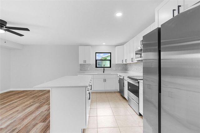 18323 CORTLAND AVENUE, Port Charlotte, FL 33948