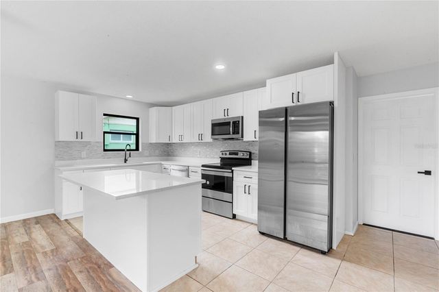 18323 CORTLAND AVENUE, Port Charlotte, FL 33948