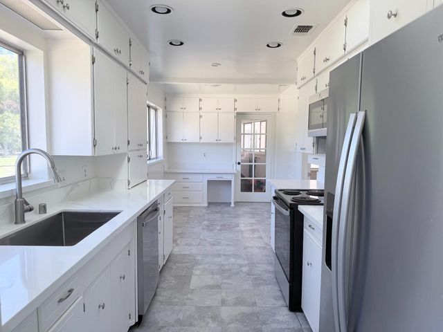 3420 Hunnicutt Ln, Sacramento, CA 95821