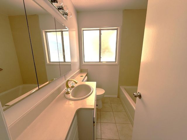 3420 Hunnicutt Ln, Sacramento, CA 95821