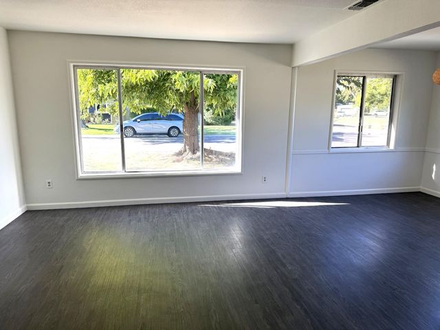 3420 Hunnicutt Ln, Sacramento, CA 95821