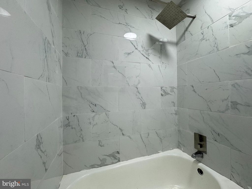 925 SUSQUEHANNA AVE, PHILADELPHIA, PA 19122 — photo 5