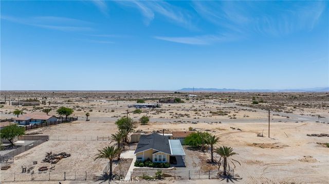 783 Molokai, Thermal, CA 92274