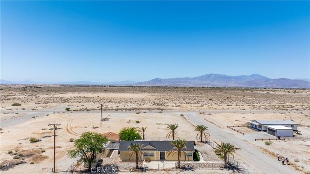 783 Molokai, Thermal, CA 92274