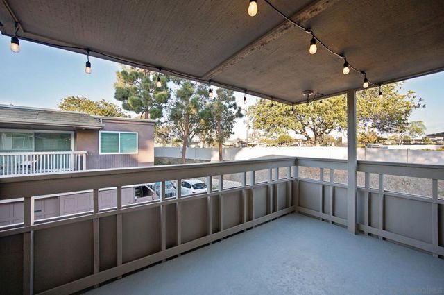 6385 Caminito Salado, San Diego, CA 92111