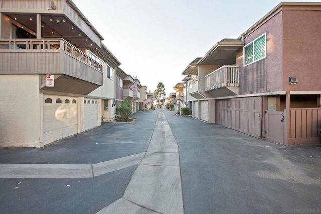 6385 Caminito Salado, San Diego, CA 92111