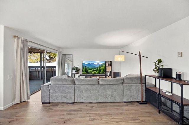 6385 Caminito Salado, San Diego, CA 92111