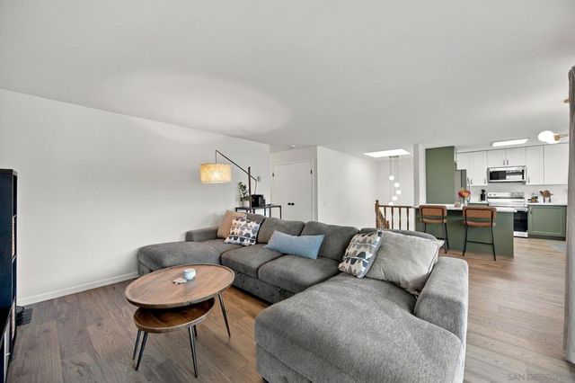 6385 Caminito Salado, San Diego, CA 92111