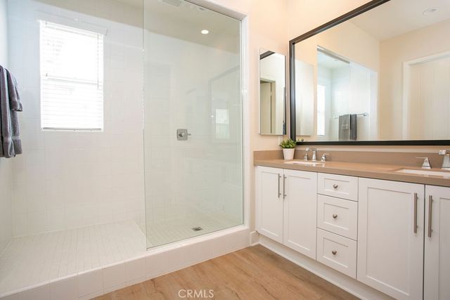 233 Follyhatch, Irvine, CA 92618