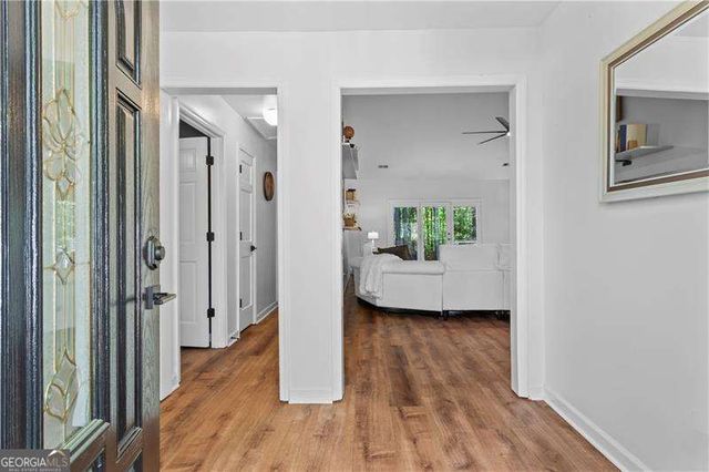 245 E Creek Circle, Roswell, GA 30076