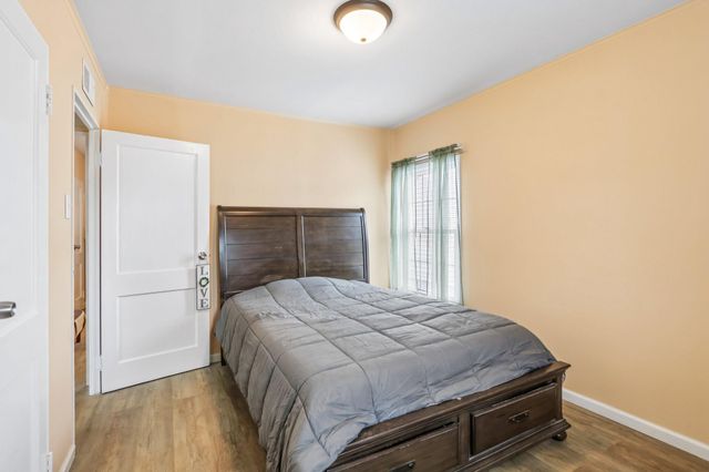 248 N OXFORD VALLEY RD, Fairless Hills, PA 19030