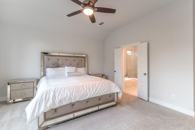 933 Cortez Creek Drive, Conroe, TX 77304