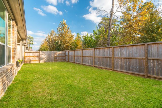 933 Cortez Creek Drive, Conroe, TX 77304