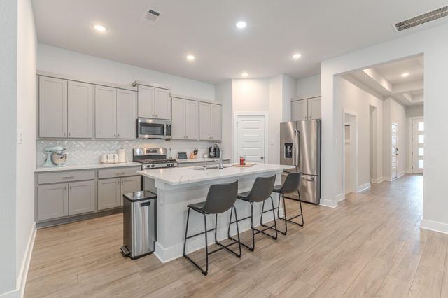 933 Cortez Creek Drive, Conroe, TX 77304