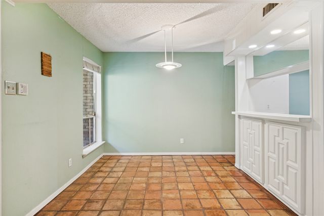 5924 Birchbrook Drive 203, Dallas, TX 75206