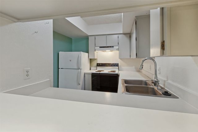 5924 Birchbrook Drive 203, Dallas, TX 75206