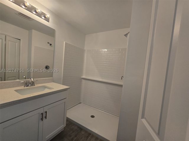 1407 NW 17th Pl, Cape Coral, FL 33993