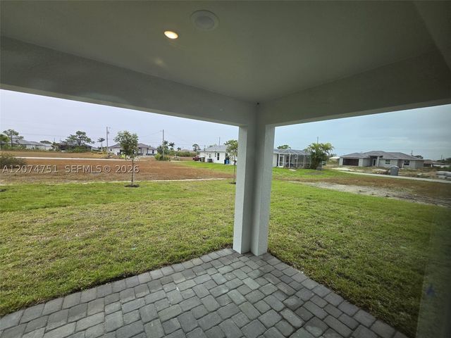 1407 NW 17th Pl, Cape Coral, FL 33993