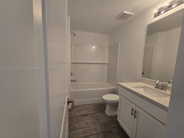 1407 NW 17th Pl, Cape Coral, FL 33993