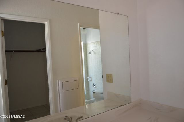 7601 E Rio Verde Drive, Tucson, AZ 85715