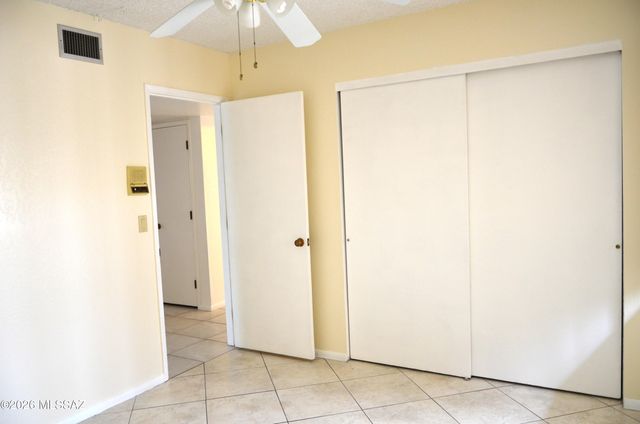 7601 E Rio Verde Drive, Tucson, AZ 85715