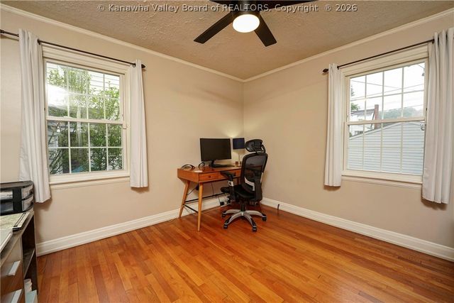 3808 Washington Avenue Se, Charleston, WV 25304