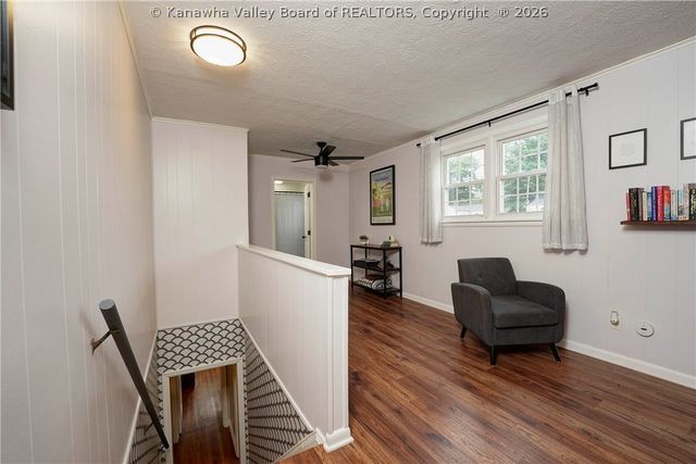 3808 Washington Avenue Se, Charleston, WV 25304
