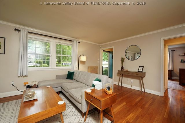 3808 Washington Avenue Se, Charleston, WV 25304