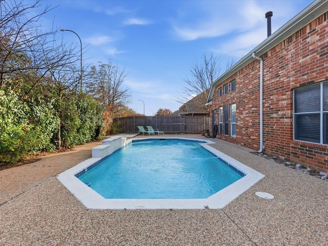 8320 Bandelier Trail, Fort Worth, TX 76137