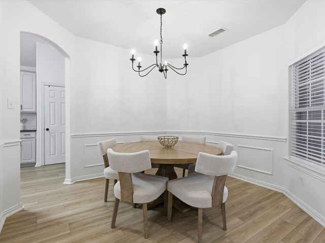 8320 Bandelier Trail, Fort Worth, TX 76137